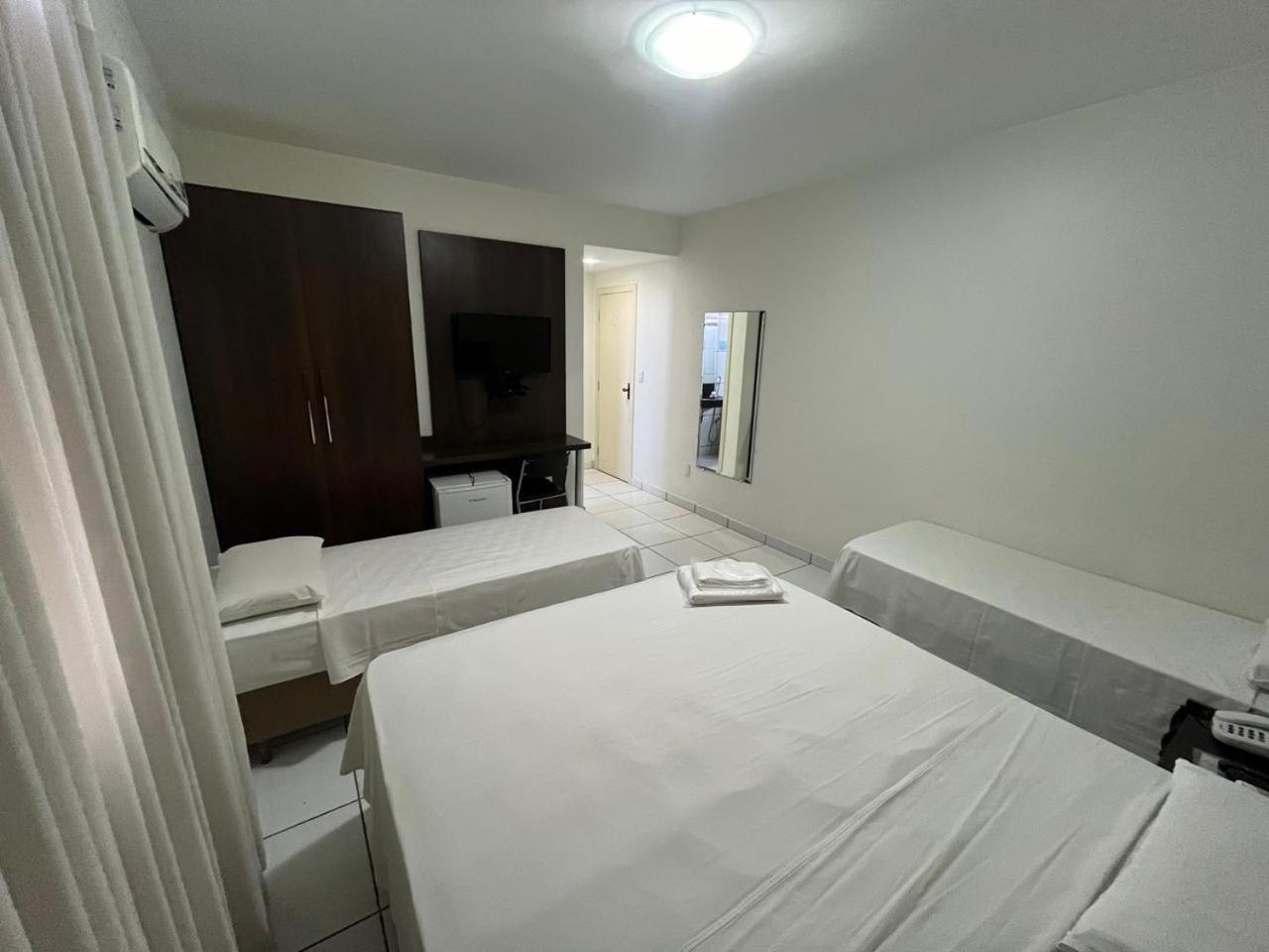 Rametta Hotel Montes Claros Bagian luar foto