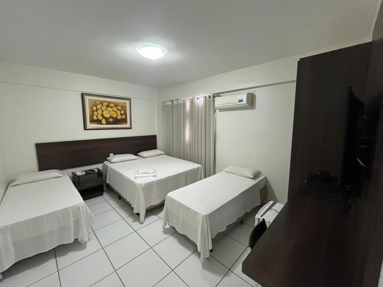 Rametta Hotel Montes Claros Bagian luar foto