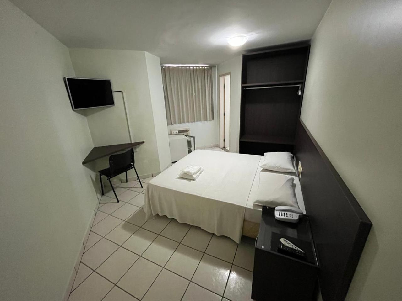 Rametta Hotel Montes Claros Bagian luar foto